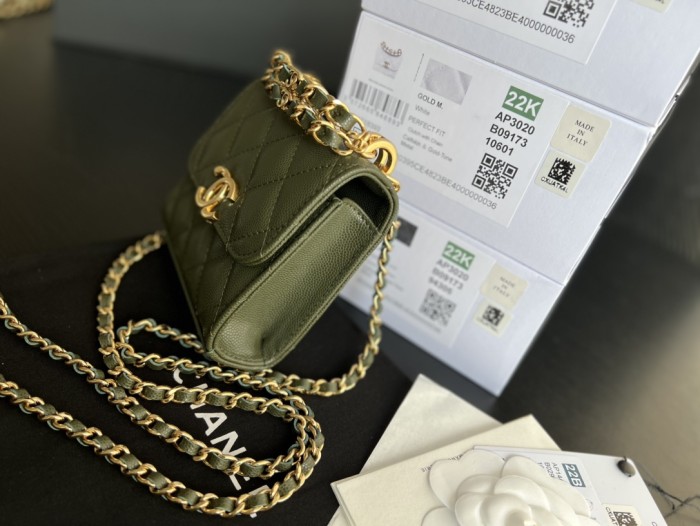  Handbag  Chanel 3020  size  11cmx11cm3 cm