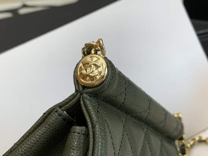 Handbag  Chanel 99209  size 12*17.5*5.5 cm