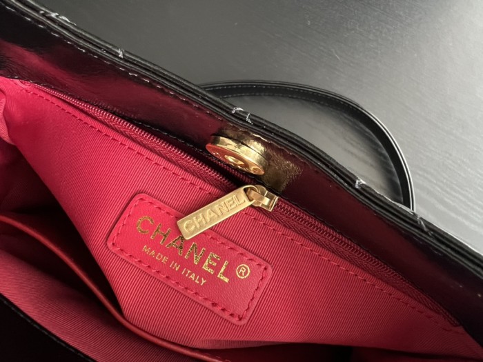  Handbag Chanel  AS3690  size  21.5cmx22.5cmx7 cm