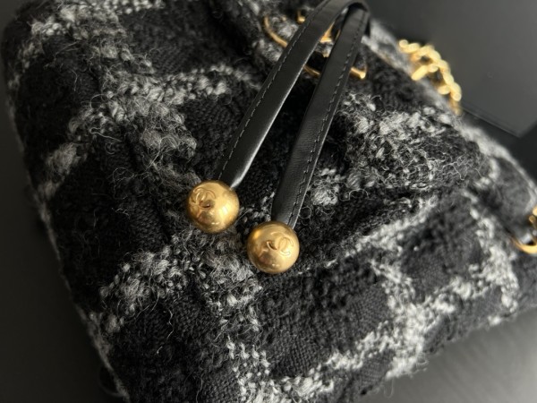 Handbag Chanel  AS3615  size 24cmx21cmx10 cm