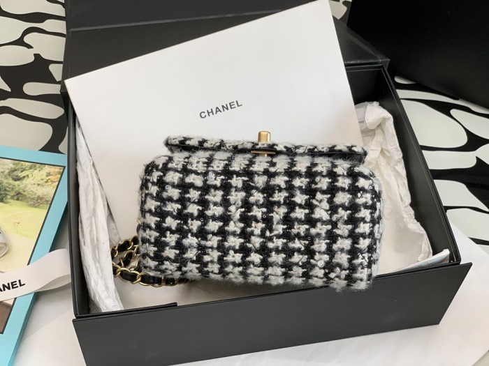 Handbag  Chanel  99204  size  17*14.5*7.5* cm