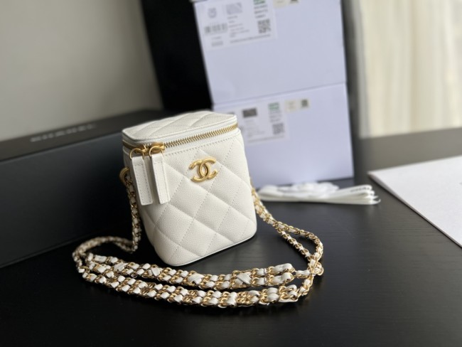 Handbag  Chanel   AP3583  size  14.5cmx11.5cmx11.5 cm 