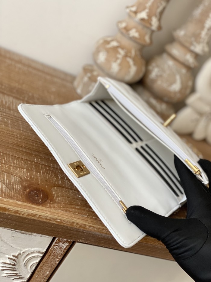 Handbag  Chanel 81237  size  19 cm