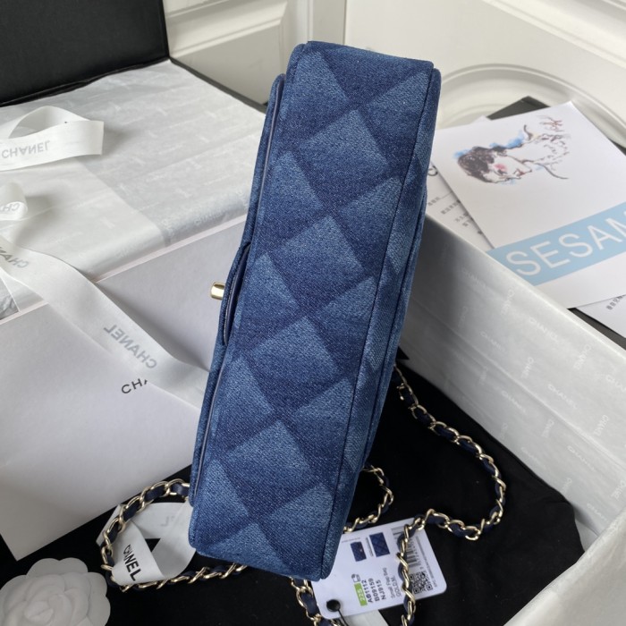  Handbag Chanel  size 25 cm