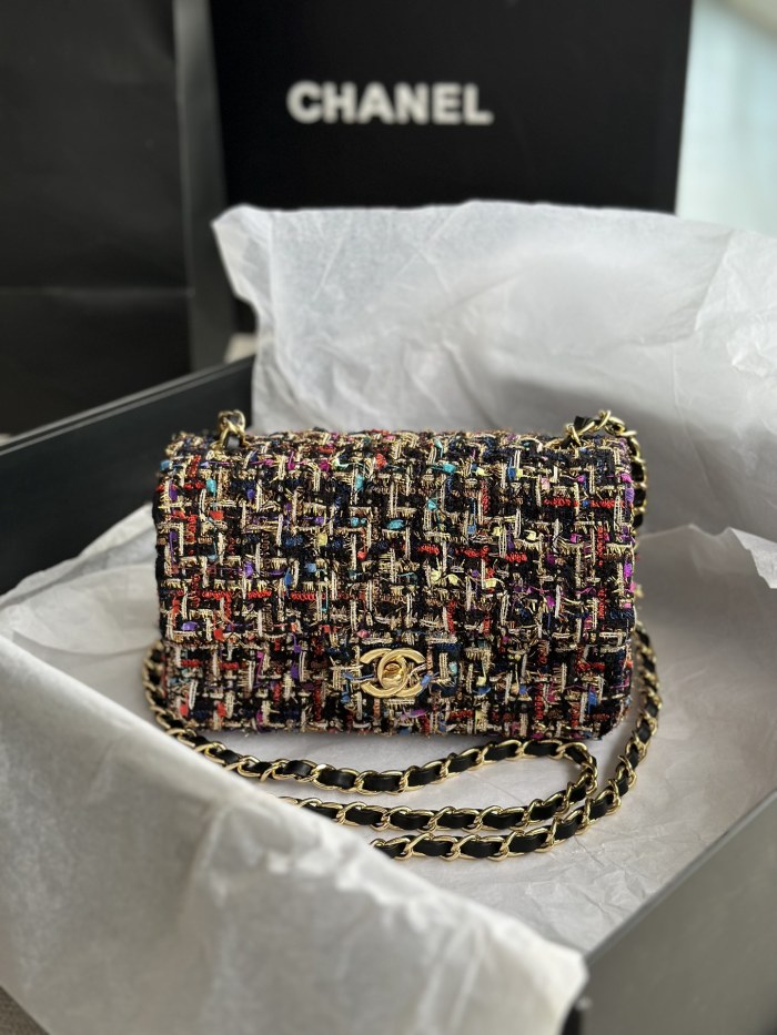 Handbag  Chanel 01112  size 25 Cm