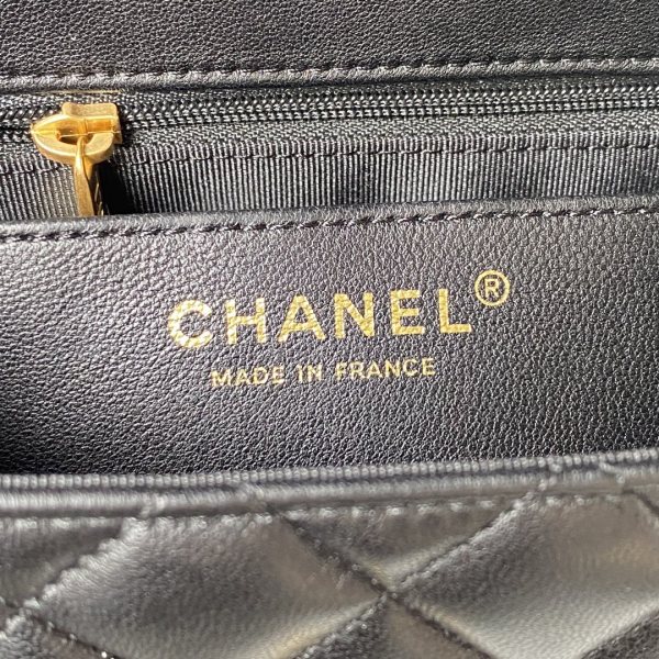 Handbag  Chanel  AS3737 size  14.5*19*6.5 cm