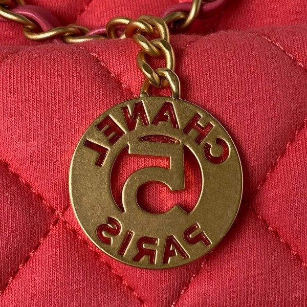  Handbag  Chanel  AS3690  size  21.5×22.5×7 cm