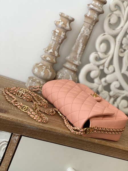 Handbag  Chanel  AS3777  size  16x24x8 cm