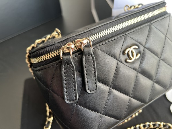 CHANEL Sheepskin Shoulder Bag, Crossbody Bag Women's Black AP2303-B09985-94305 size 16*8*10 cm