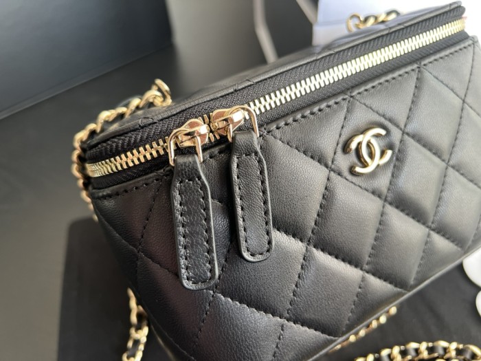 CHANEL Sheepskin Shoulder Bag, Crossbody Bag Women's Black AP2303-B09985-94305 size 16*8*10 cm