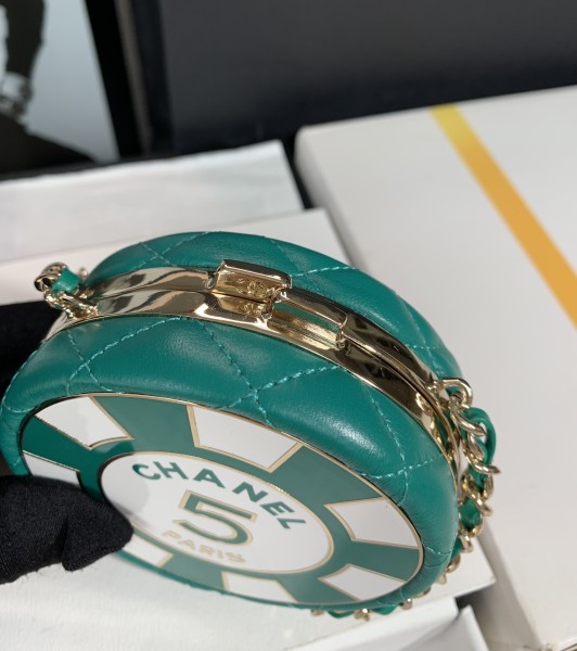 Handbag  Chanel  𝐒𝐒2023  size  7.5x7.5x3  cm