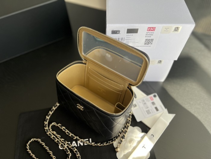 CHANEL Sheepskin Shoulder Bag, Crossbody Bag Women's Black AP2303-B09985-94305 size 16*8*10 cm