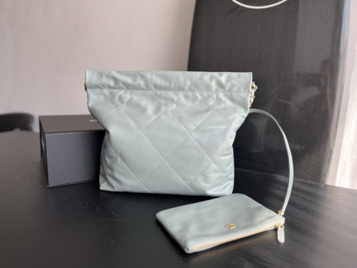 Handbag  Chanel  size 35cmx37cmx7 cm