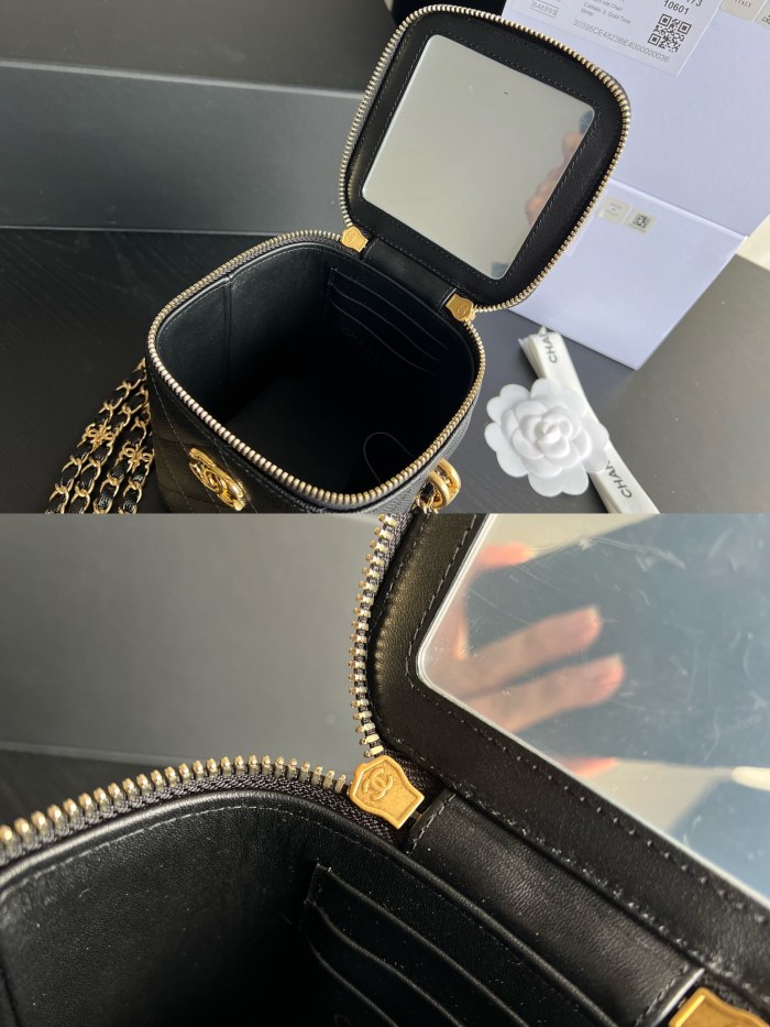 Handbag  Chanel  AP3583  size  14.5cmx11.5cmx11.5 cm