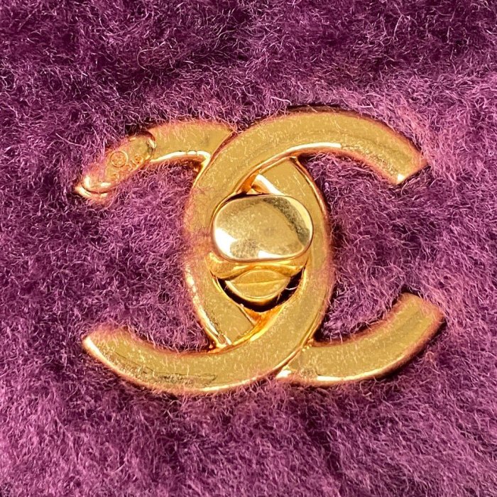 Handbag   Chanel AS3498 size 15X20.5X8 cm