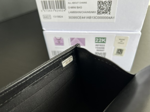  Handbag Chanel  A81633  size 11cmx11cmx5 cm