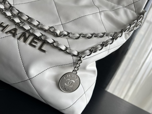 Handbag Chanel  size 35cmx37cmx7 cm