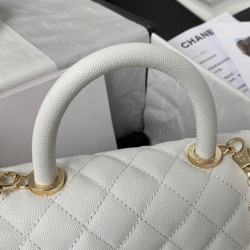  Handbag   Chanel  92990  size 23 cm