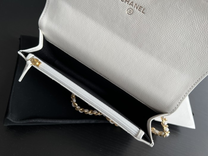 Handbag  Chanel  3021  size 17cm9cm3 cm