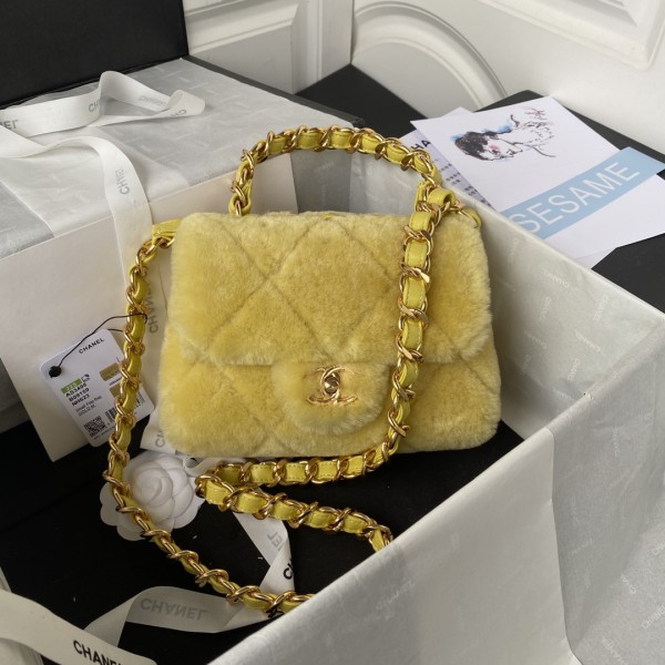 Handbag   Chanel  AS3498  size  15X20.5X8 cm
