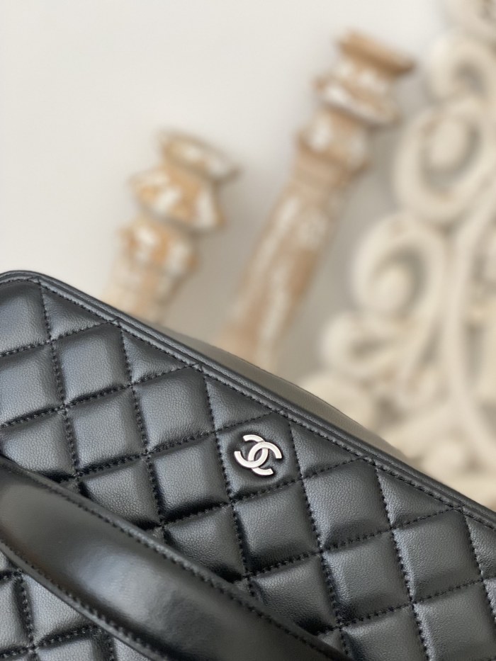 Handbag  Chanel 31543  size  25*16*18  cm