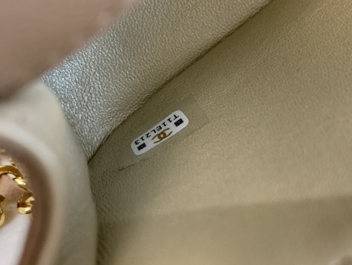 Handbag  Chanel  99209  size 12*17.5*5.5 cm