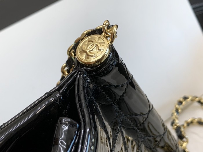 Handbag  Chanel  99209  size  12*17.5*5.5 cm