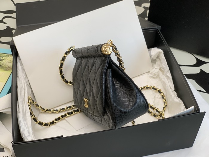 Handbag  Chanel 99209  size 12*17.5*5.5 cm