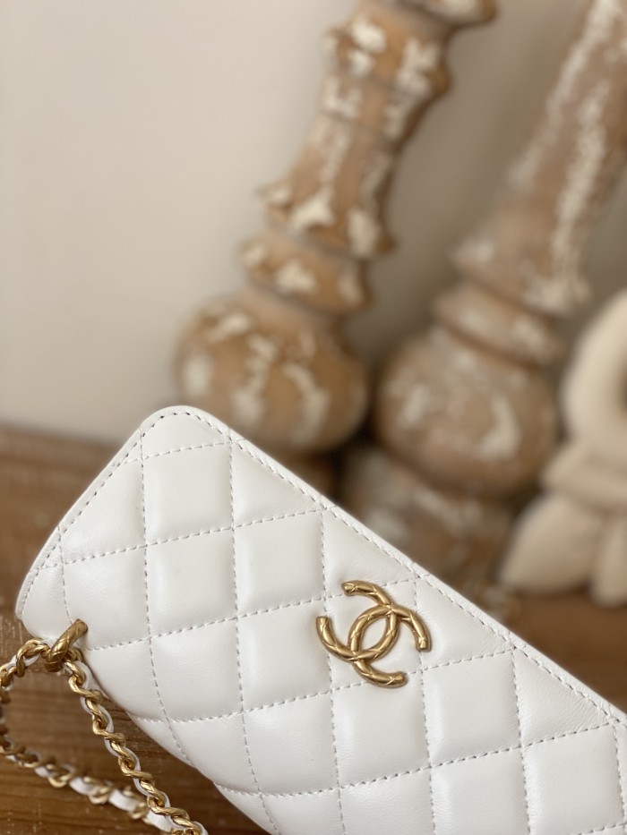 Handbag  Chanel 81238  size  16 cm