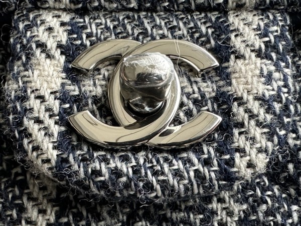 Handbag  Chanel 01112 size  25 Cm