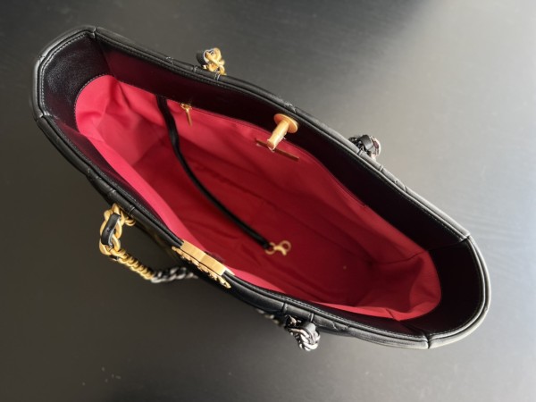  Handbag   Chanel AS3660 size 41cm24cmx10.5 cm