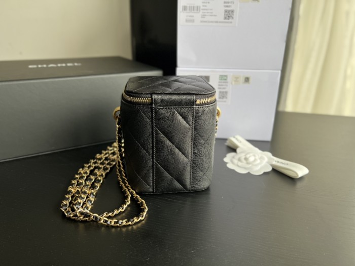 Handbag  Chanel  AP3583  size  14.5cmx11.5cmx11.5 cm