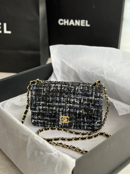 Handbag  Chanel  01112  size 25 Cm