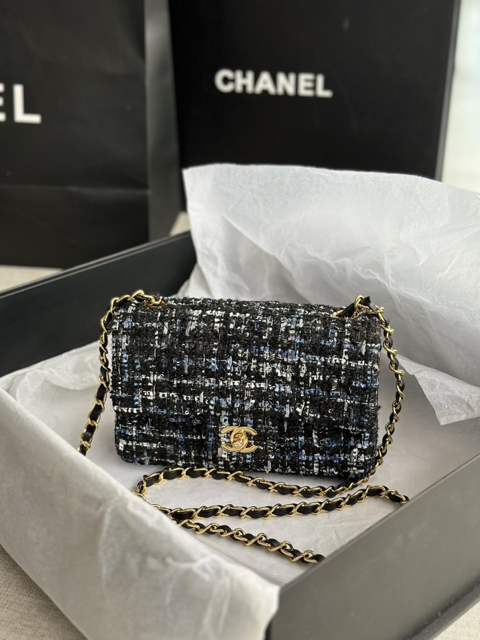 Handbag  Chanel  01112  size 25 Cm