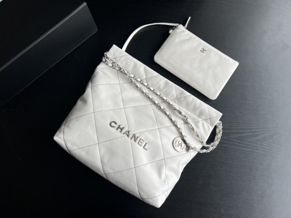Handbag Chanel  size 35cmx37cmx7 cm