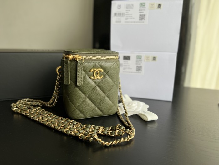 Handbag  Chanel   AP3583  size  14.5cmx11.5cmx11.5 cm