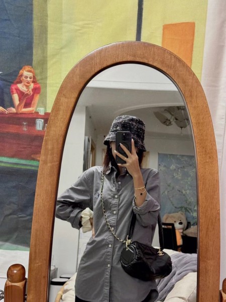 Handbag  Chanel  size  11*20*11 cm