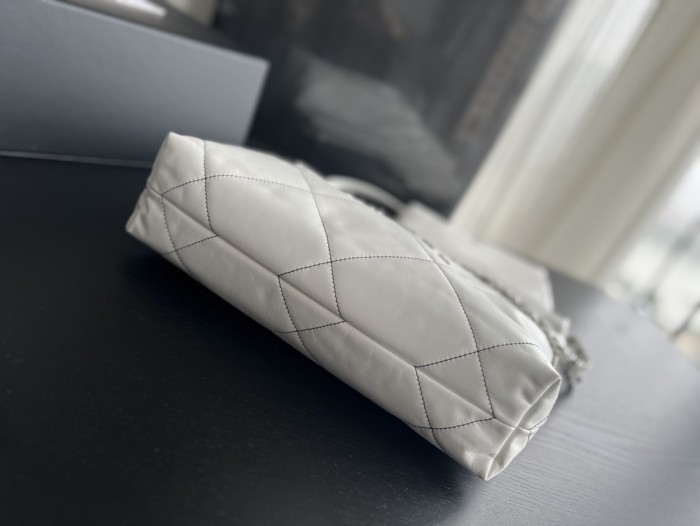 Handbag Chanel  size 35cmx37cmx7 cm