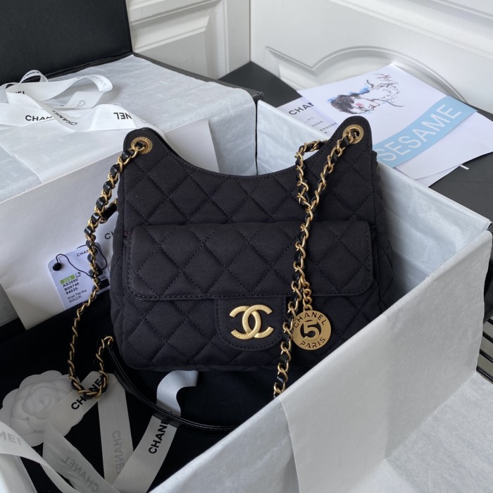  Handbag  Chanel  AS3690  size  21.5×22.5×7 cm