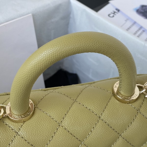  Handbag   Chanel   AS2215  size 𝟏𝟑*𝟏𝟗*𝟗 𝑐𝑚