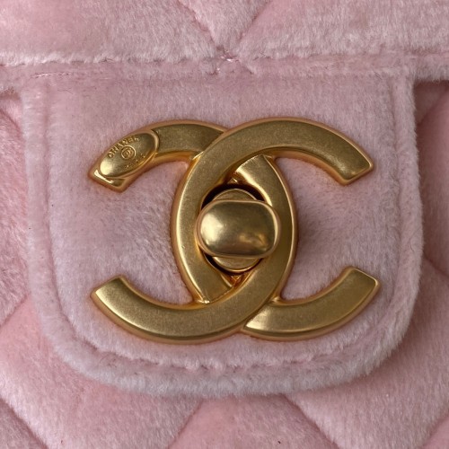  Handbag  Chanel AS3432  size  20.5*17*6.5 cm