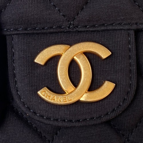  Handbag  Chanel  AS3690  size  21.5×22.5×7 cm