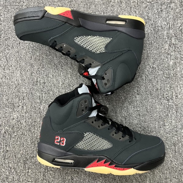 Jordan 5 Retro Gore-Tex Off-Noir (Women's)