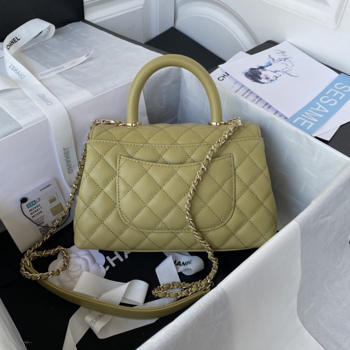  Handbag   Chanel  92990  size  23 cm