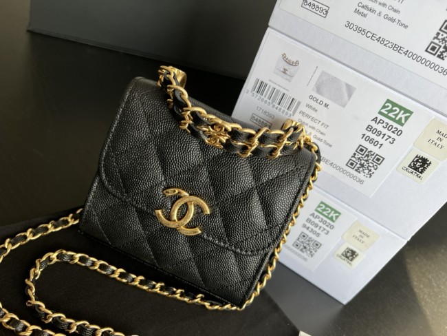 Handbag  Chanel   3020  size 11cmx11cm3 cm 
