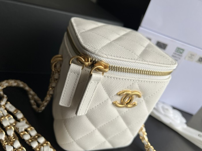 Handbag  Chanel   AP3583  size  14.5cmx11.5cmx11.5 cm 