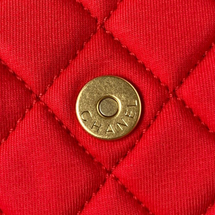  Handbag  Chanel  AS3710  size  17×19×6 cm