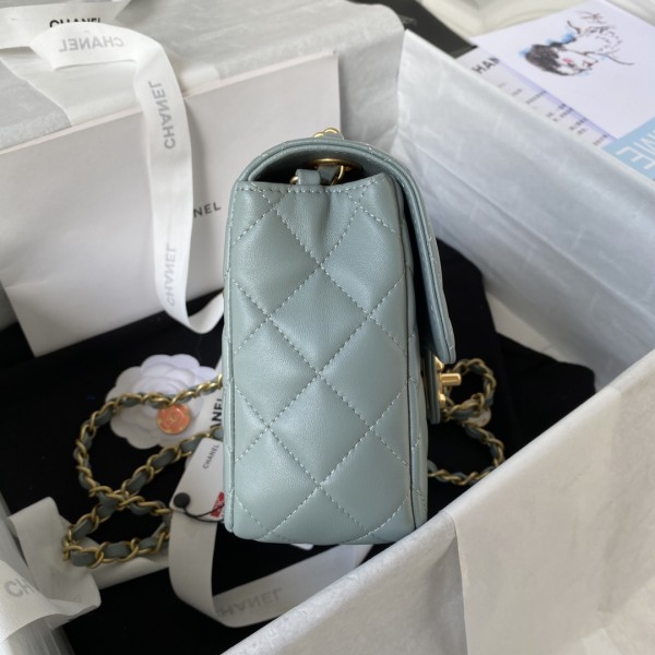 Handbag  Chanel  AS3737  size   14.5*19*6.5 cm