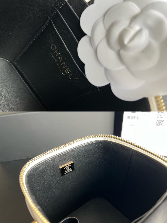 Handbag  Chanel   AP3583  size  14.5cmx11.5cmx11.5 cm 