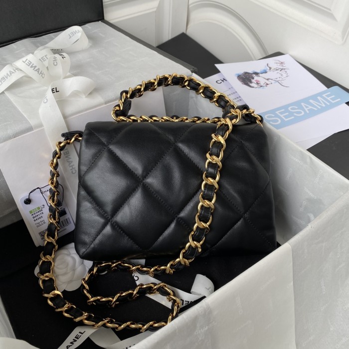  Handbag   Chanel  AS3499  size 18X23X9 cm